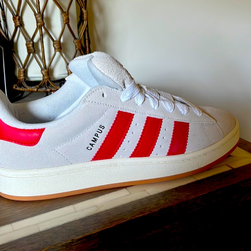 Red Adidas Campus size W10 brand new
